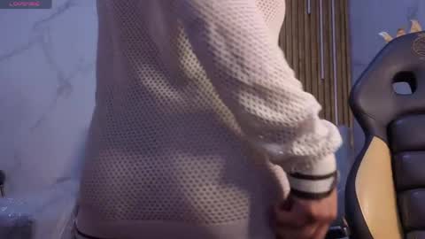 _kitten_1 online show from 11, 4, 2026