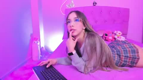 Snapshot of _kloejonnes_ chatting on 18, 7, 2026 Kloe Jonnes online show from 18, 7, 2026