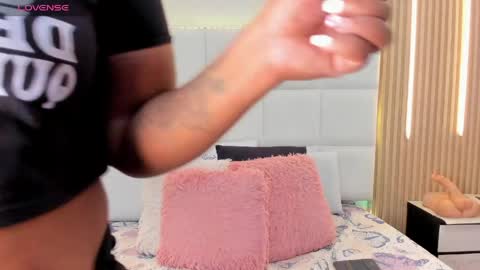 _krystal_cambell online show from 14, 4, 2026