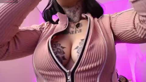 Snapshot of _kur0mi_ chatting on 8, 2, 2025 _kur0mi_ online show from 8, 2, 2025