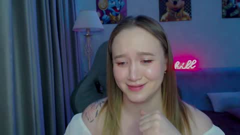 _lalune_ online show from 17, 2, 2025