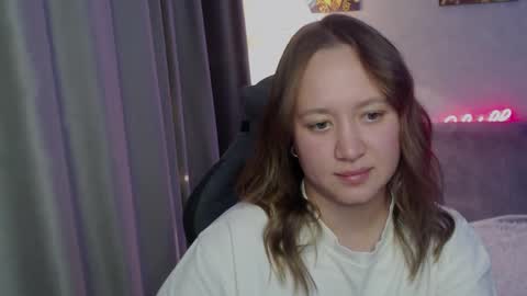 _lalune_ online show from 24, 9, 2025