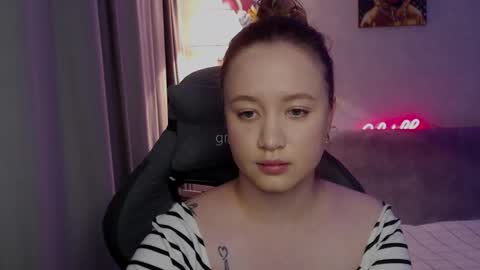 _lalune_ online show from 11, 10, 2025