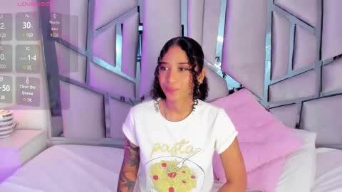 Lanna  online show from 20, 2, 2025