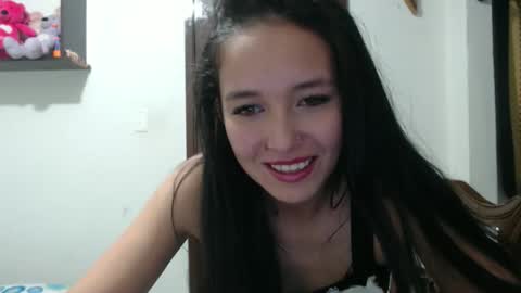 Snapshot of _laureneyes chatting on 1, 12, 2025 Lauren 3 online show from 1, 12, 2025