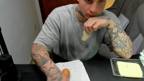Layne online show from 11, 5, 2026