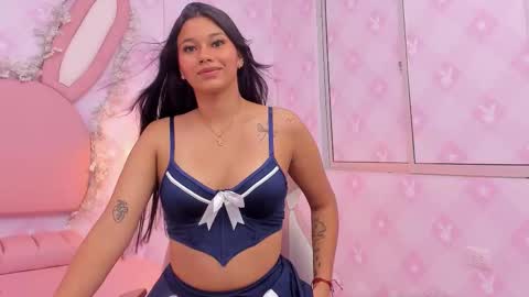 Snapshot of _lia_swan chatting on 18, 12, 2025 Lia Swan online show from 18, 12, 2025