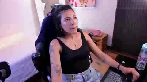 Lili  online show from 15, 12, 2024