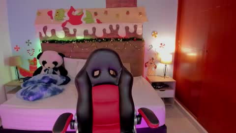 Liily online show from 4, 12, 2025