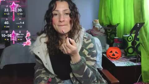 Snapshot of _lindasy_ chatting on 14, 10, 2025 Lindasy online show from 14, 10, 2025