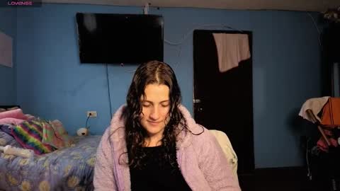 Snapshot of _lindasy_ chatting on 18, 12, 2025 Lindasy online show from 18, 12, 2025