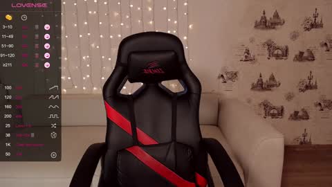 Snapshot of _little_sunshine_ chatting on 16, 12, 2024 My name is lina Lush is activePrivate is Open online show from 16, 12, 2024