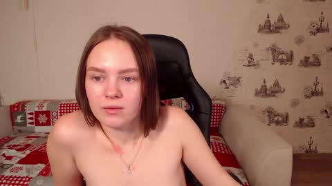 Snapshot of _little_sunshine_ chatting on 4, 1, 2025 My name is lina Lush is activePrivate is Open online show from 4, 1, 2025