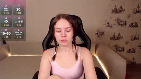 Snapshot of _little_sunshine_ chatting on 22, 1, 2025 My name is lina Lush is activePrivate is Open online show from 22, 1, 2025