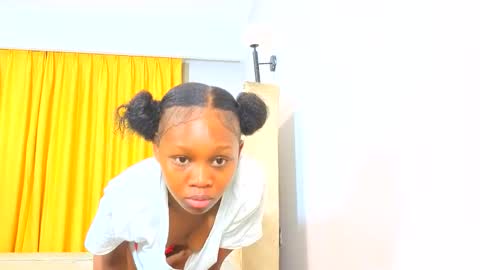 Littlevenus online show from 16, 4, 2026