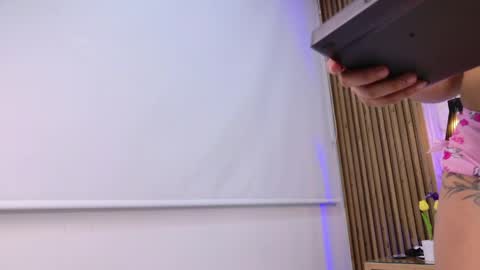 Luisa merrid online show from 17, 4, 2026