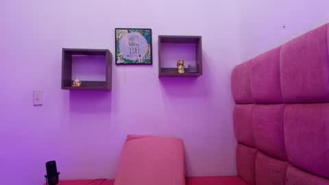 Snapshot of _lorrayne_ chatting on 5, 2, 2025 Lorrayne online show from 5, 2, 2025