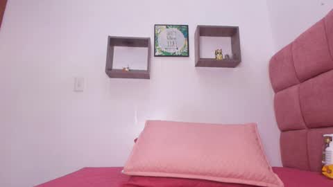 Snapshot of _lorrayne_ chatting on 14, 2, 2025 Lorrayne online show from 14, 2, 2025