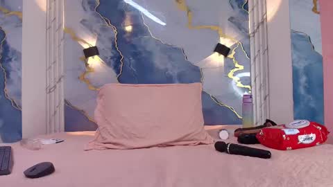 Snapshot of _lorrayne_ chatting on 10, 9, 2025 Lorrayne online show from 10, 9, 2025