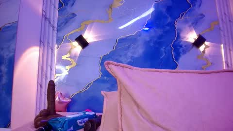 Snapshot of _lorrayne_ chatting on 13, 11, 2025 Lorrayne online show from 13, 11, 2025