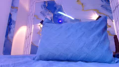 Snapshot of _lorrayne_ chatting on 19, 11, 2025 Lorrayne online show from 19, 11, 2025