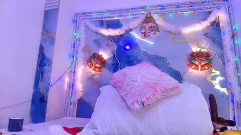 Snapshot of _lorrayne_ chatting on 15, 12, 2025 Lorrayne online show from 15, 12, 2025