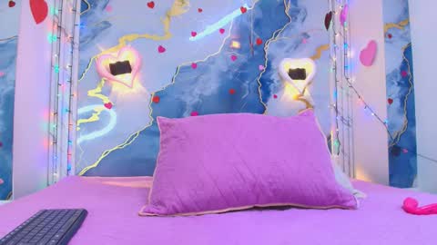 Snapshot of _lorrayne_ chatting on 24, 2, 2026 Lorrayne online show from 24, 2, 2026