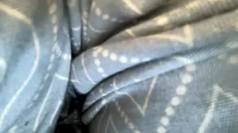 Snapshot of _love_pussy chatting on 28, 11, 2025 Love huge buttplug up my ass online show from 28, 11, 2025