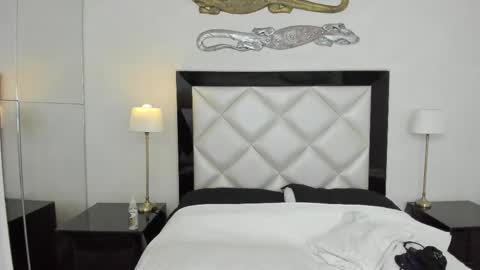  luna  sweet  online show from 7, 3, 2025