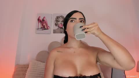 _luuciana_ online show from 12, 6, 2026