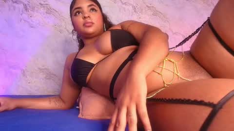 Snapshot of _maddy_miller chatting on 1, 11, 2025 Maddy online show from 1, 11, 2025