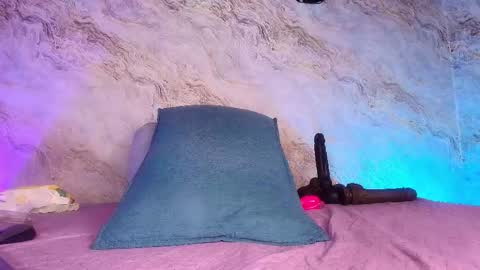 Snapshot of _maddy_miller chatting on 15, 11, 2025 Maddy online show from 15, 11, 2025