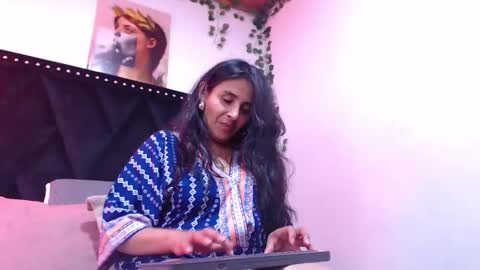 Snapshot of _marcela__ chatting on 17, 9, 2025 _marcela__ online show from 17, 9, 2025