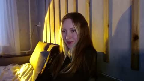 Snapshot of _marianne_ chatting on 13, 7, 2026 online show from 13, 7, 2026
