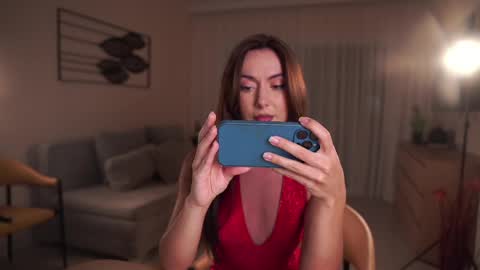 Marie -   -25 discount online show from 15, 2, 2025