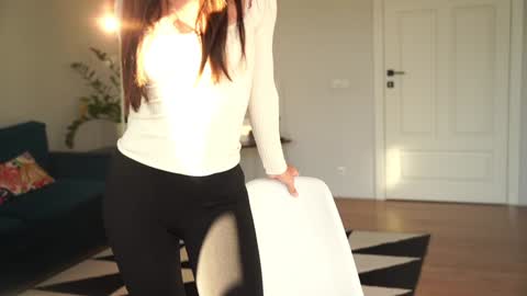 Marie -   -25 discount online show from 6, 3, 2025