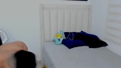 _matthew_santos_ online show from 27, 12, 2024