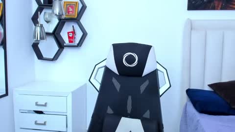 _matthew_santos_ online show from 15, 1, 2025