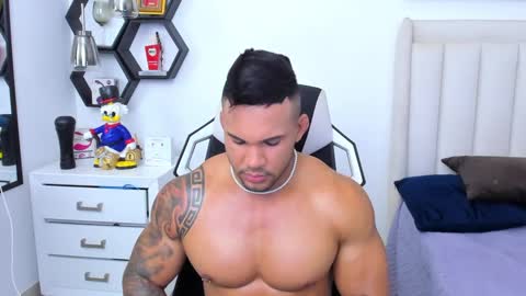 _matthew_santos_ online show from 5, 2, 2025