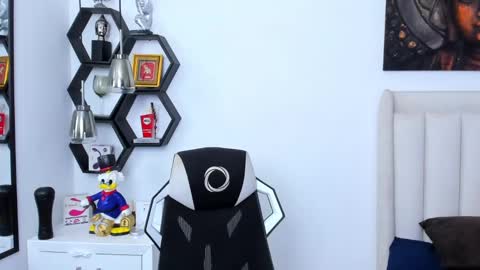 _matthew_santos_ online show from 13, 2, 2025