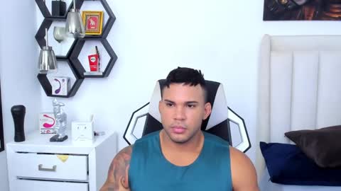 _matthew_santos_ online show from 10, 3, 2025