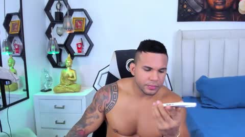 _matthew_santos_ online show from 30, 9, 2025