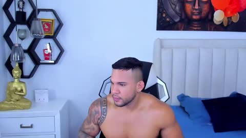 _matthew_santos_ online show from 10, 11, 2025