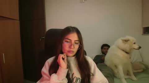 max and abby online show from 26, 5, 2026