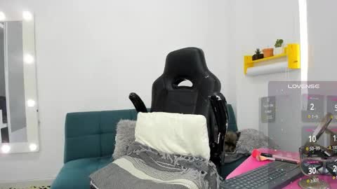 Juli online show from 23, 11, 2025