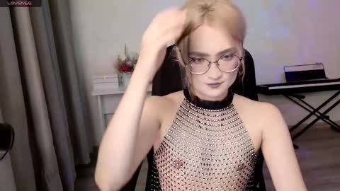 Snapshot of _meow_neko_ chatting on 25, 4, 2026 _meow_neko_ online show from 25, 4, 2026