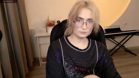 Snapshot of _meow_neko_ chatting on 4, 5, 2026 _meow_neko_ online show from 4, 5, 2026