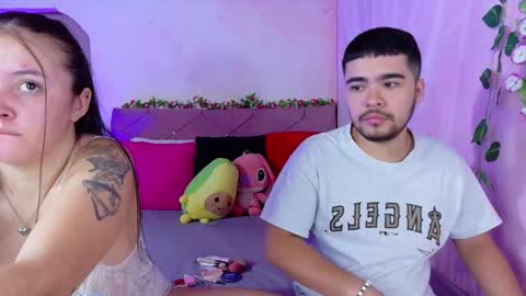 Snapshot of _mia_and_mike_ chatting on 23, 9, 2025 Mia y Mike online show from 23, 9, 2025