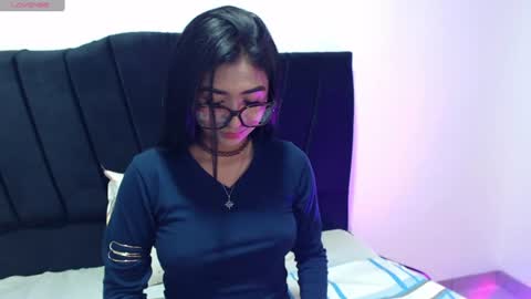 Snapshot of _mia_hot01 chatting on 4, 8, 2026 Mia. online show from 4, 8, 2026