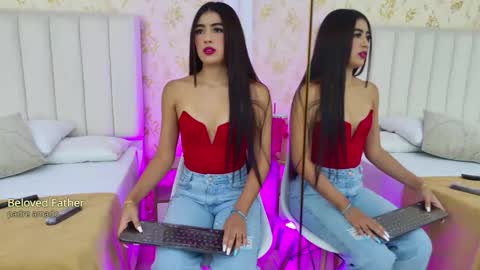 Mia Monroe online show from 27, 9, 2025